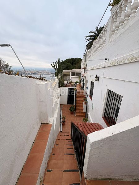 Foto 9b6533c8-95d7-408f-8b46-a58da35e1252. Xalet amb xemeneia calefacció aparcament piscina a Ceuta