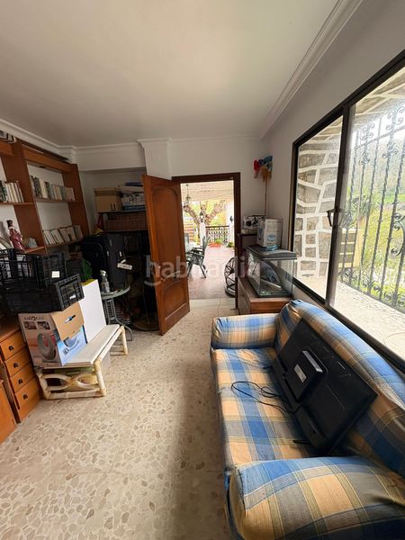 Foto d4903390-6e01-4917-b2b5-3d3a0d691f68. Xalet amb xemeneia calefacció aparcament piscina a Ceuta