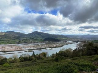 Finca rústica a Tazones - Argüero. Exclusiva propiedad con vistas a la ria y 70 hectareas de terren