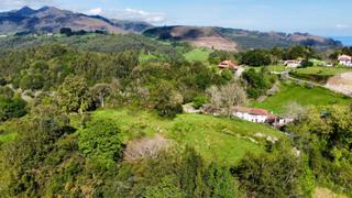 Terreny residencial a Ribadesella. Finca a 5 km de la playa
