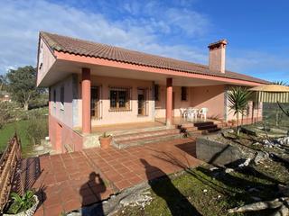Casa en Ribadesella. Venta de casa a 2 km de ribadesella