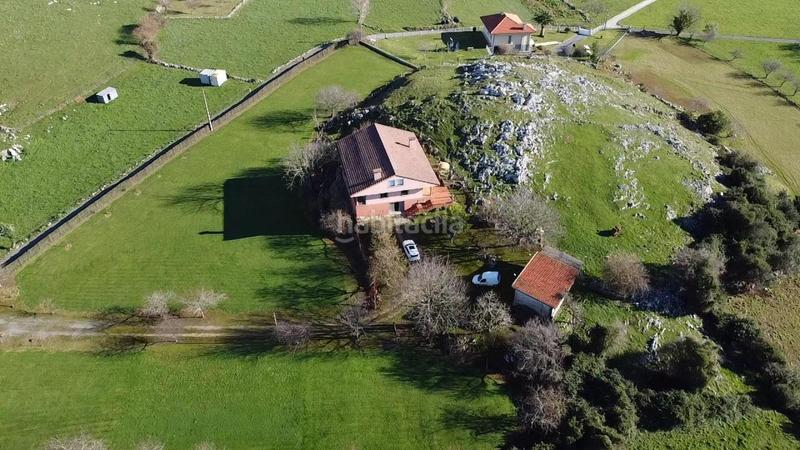 Foto 5bff0ea2-e514-4658-a90a-d57084de8af4. Haus mit heizung parking in Ribadesella