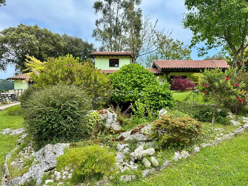 Foto eebdef8c-1b50-4051-a73f-c34e2a3d216c. House with heating parking in Pría-Nueva-Hontoria-Naves Llanes