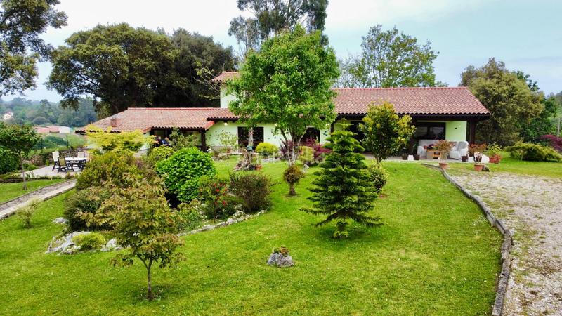 Foto f1853037-58b6-47d1-b7f6-c0d011372b51. House with heating parking in Pría-Nueva-Hontoria-Naves Llanes