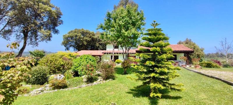 Foto 2167b852-5f97-46cb-ac98-4fd2b68929b7. Haus mit heizung parking in Ribadesella