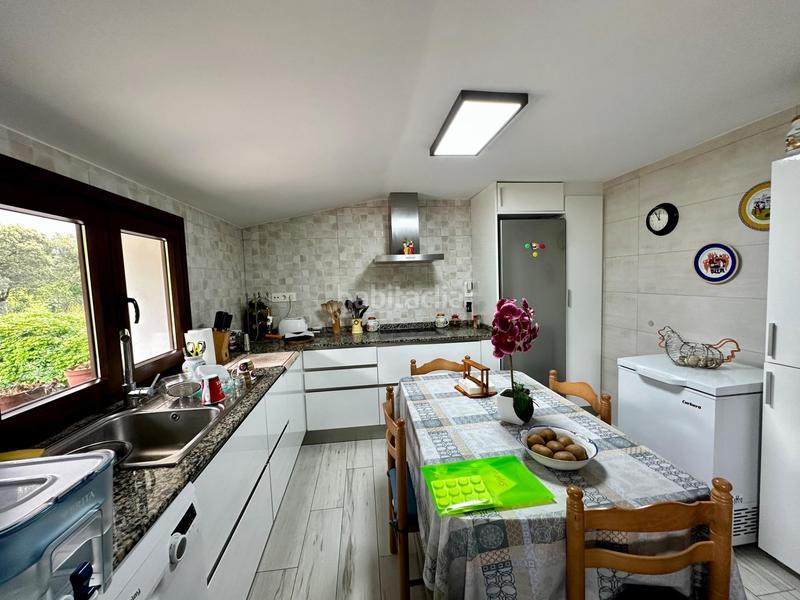 Foto bd7d5fe4-cb17-41f2-971c-9f2df46ba841. Haus mit heizung parking in Ribadesella