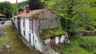 Casa a Pría-Nueva-Hontoria-Naves. Venta de 2  casas a 2 km de la playa de guadamia