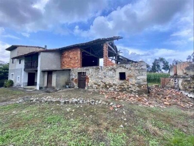 Foto ae0f1ba1-fe11-417e-845c-db91b41f1eef. Haus mit parking in Ribadesella