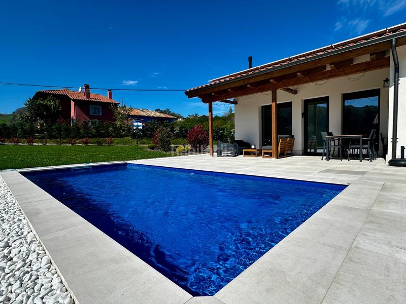 Foto 32019b5d-4eb3-4ed5-964b-0c0f24243e19. Casa amb calefacció aparcament piscina a Ribadesella