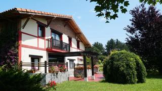 Casa adossada  Arboliz auzoa. Casq rural en venta en ibarrangelu