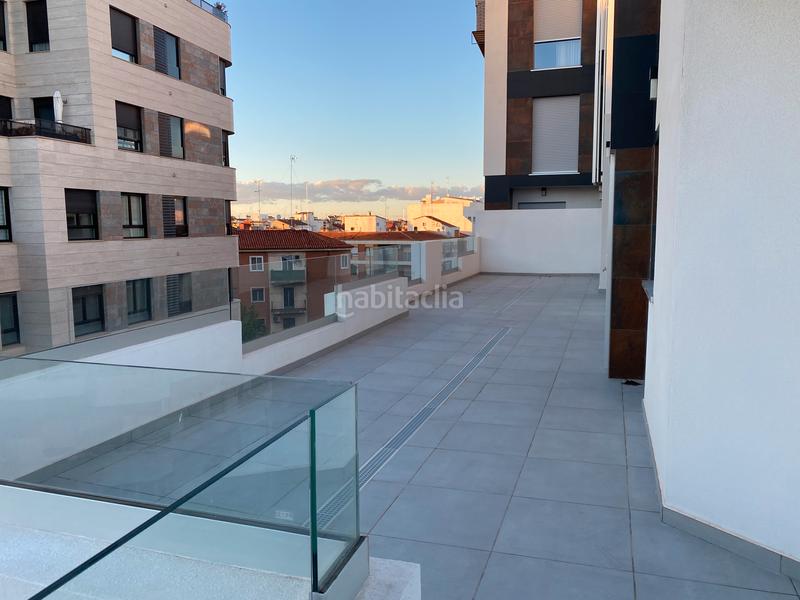 Foto 39657a7e-af4f-4079-b6be-48a3402474bf. Rent penthouse with heating parking in Feria Albacete