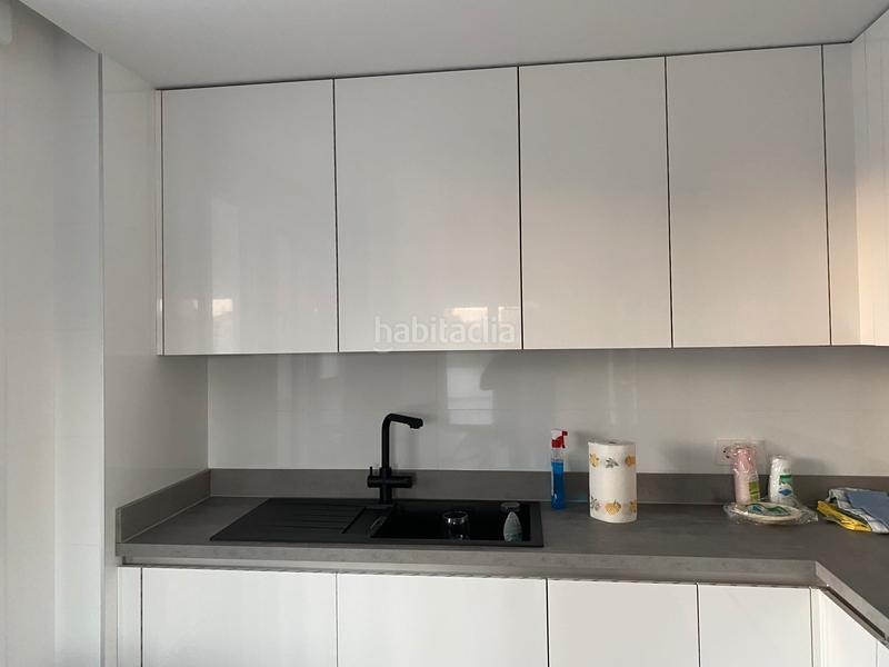 Foto 546ff7eb-c9f4-48a1-9579-1e9e3ba4f550. Rent penthouse with heating parking in Feria Albacete