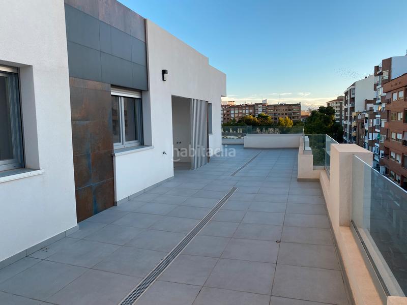 Foto b36757de-8b61-4905-8ebb-101c1fda9743. Rent penthouse with heating parking in Feria Albacete