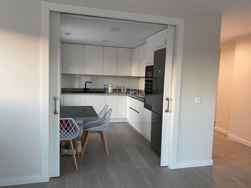 Foto f7cfe5b6-0461-43ab-b16c-f6fe7beef928. Rent penthouse with heating parking in Feria Albacete