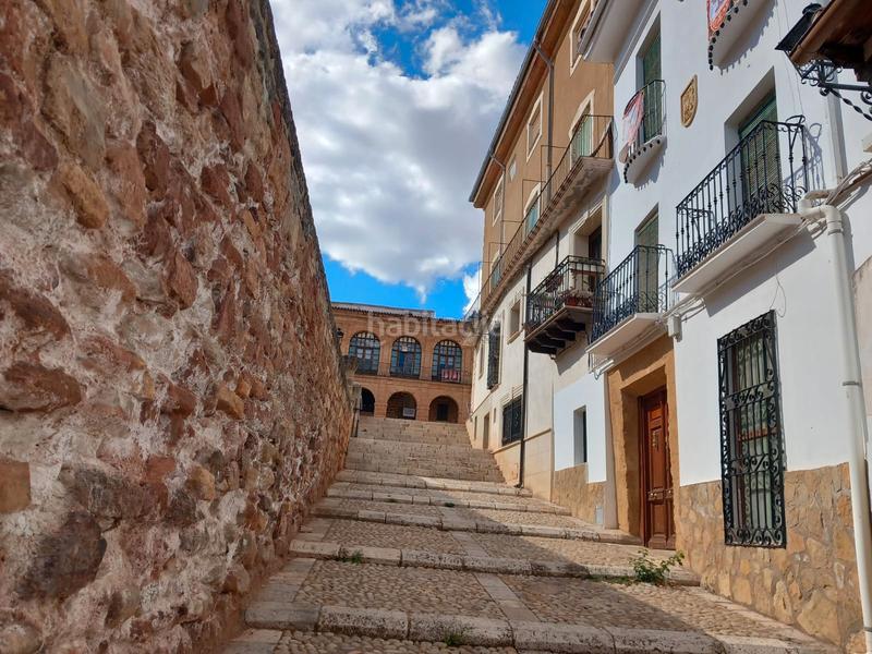 Foto df9bfe96-c498-4286-a7fd-2ef6d091d5f0. Casa con camino in Alcaraz