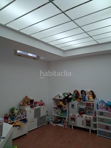 Foto aa5cf059-b427-4bec-885f-cd6e403b16a5. Miete doppelhaus mit heizung parking pool in Facultad de Medicina Albacete