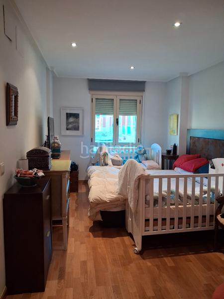 Foto 817f9dab-166c-48af-8c3e-efbc74a1ecdb. Rent towny house with heating parking pool in Facultad de Medicina Albacete