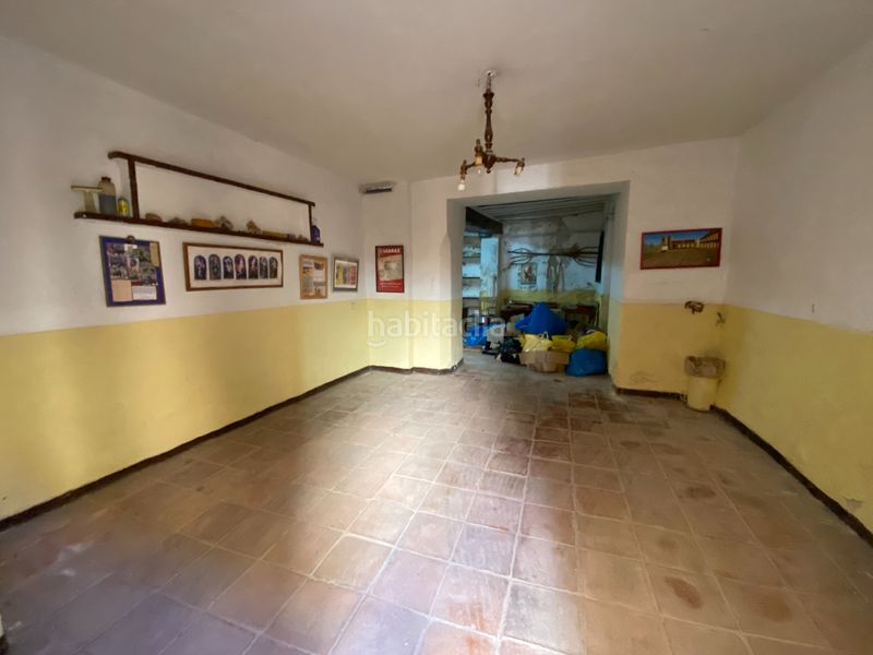 Foto c256b564-df72-434e-a75d-5d737a30a8a4. Casa amb calefacció aparcament a Alcaraz