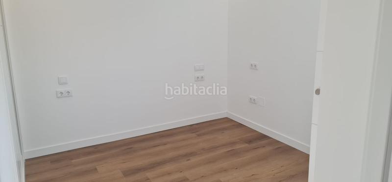 Foto 5685fc9b-200c-49a2-af44-e55a08961ca2. Alquiler piso junto al clinico, vivienda de tres dormitorios en Valladolid