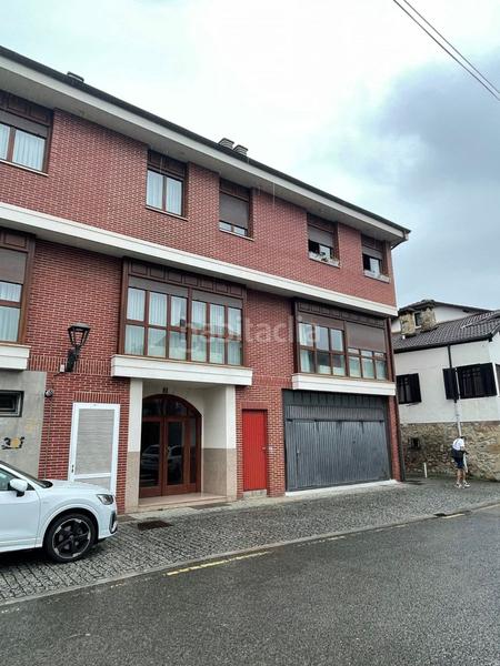 Foto 84f4f900-e72c-4e7f-ac30-a23d05416c05. Duplex avec chauffage parking dans Abadiño