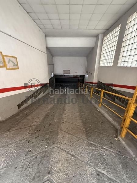 Foto a5e9ca5f-4084-4a18-a99d-3eec9a175e26. Parking coche garaje cerrado en Durango