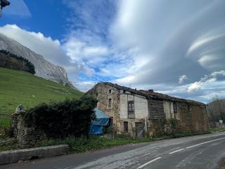 Masia  Calle artecalle. Caserío a las faldas de anboto.