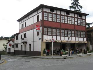 Lloguer Local Comercial  Txanporta plaza