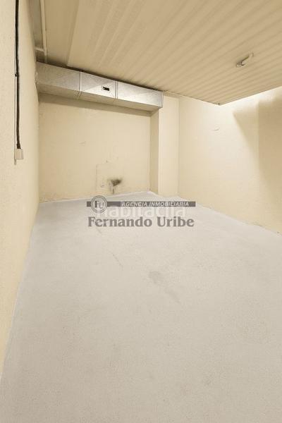 Foto 447b8026-40f2-4130-abcf-1dc24665e69f. Parking voiture dans Durango