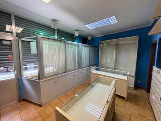 Location Local commercial  Calle kanpatorrosteta. Local en alquiler