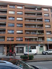Location Local commercial  Landako etorbidea. Local en zona céntrica