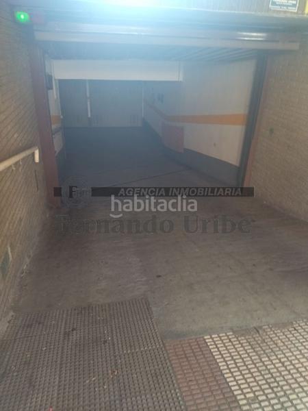 Foto 66f5daaf-89e7-4222-866a-a167fa394e37. Aparcament cotxe a Durango