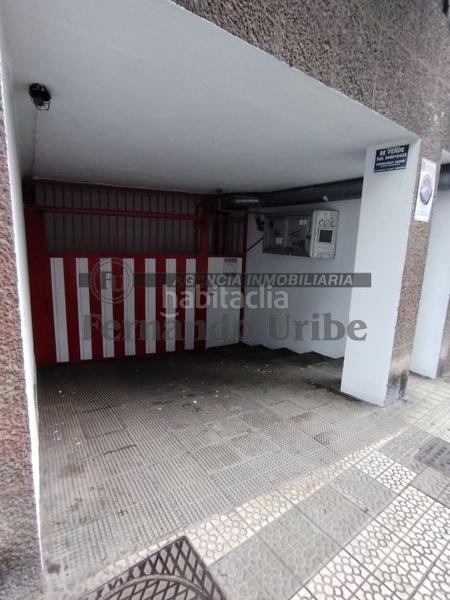 Foto 24b6b2c9-e394-4135-8800-7403963c136e. Aparcament cotxe a Durango