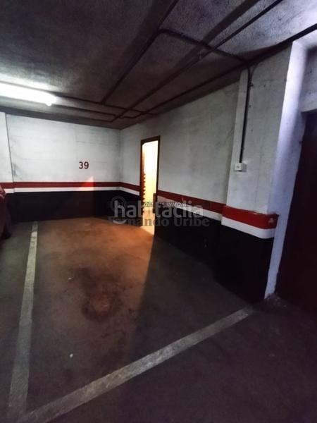 Foto 17579c24-4079-4580-a00a-f9740055a63c. Alquiler parking coche parcela de garaje con trastero en Durango