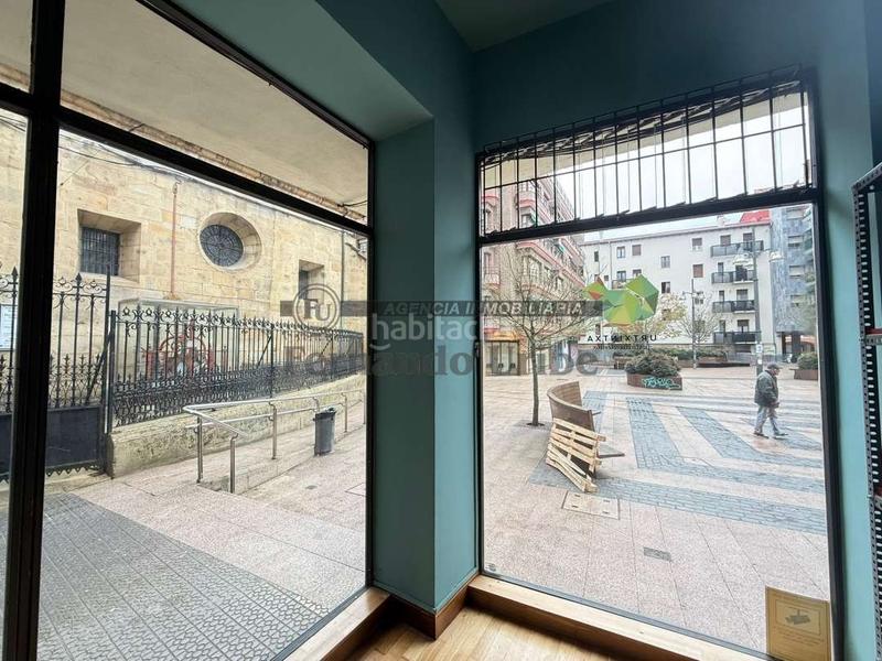 Foto 3f6983e0-05d7-4026-8fc8-834135fc5ed7. Local comercial a Durango