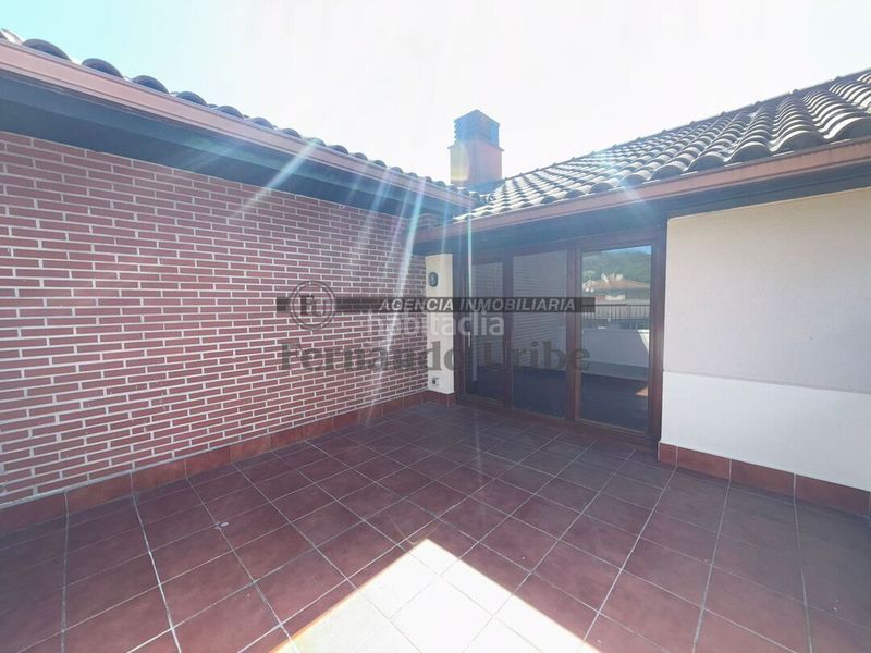 Foto 757da385-0ec0-4bca-90c0-f322c2209789. Duplex avec chauffage parking dans Berriz