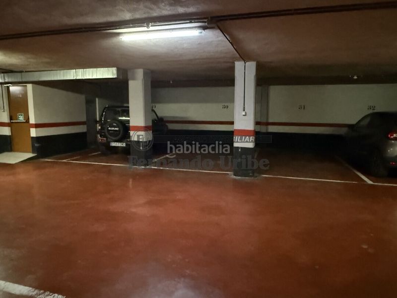 Foto 0a0fab0c-a601-4a69-957c-d098779092df. Lloguer aparcament cotxe a Durango