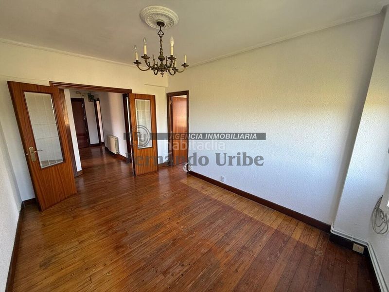 Foto 0f9d2f6a-9c4e-4c05-8e78-c924d9aadfcc. Pis a Iurreta