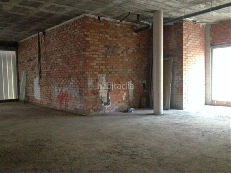 Foto 32500db3-479b-4a6d-96eb-243755b3e20a. Alquiler local comercial en carrer lleó 17 en zona centro en Granollers