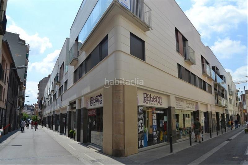 Foto 438a8024-23b0-41c3-b1b3-d73ce23e7f5f. Alquiler local comercial en carrer lleó 17 en zona centro en Granollers