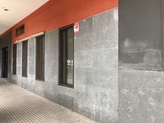 Rent Business premise in Carrer princesa 3. Zona centro.