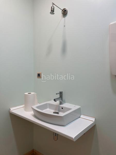 Foto d3c39796-dd07-4fc0-a3fb-1912f11c3c63. Lloguer local comercial a Centre Granollers