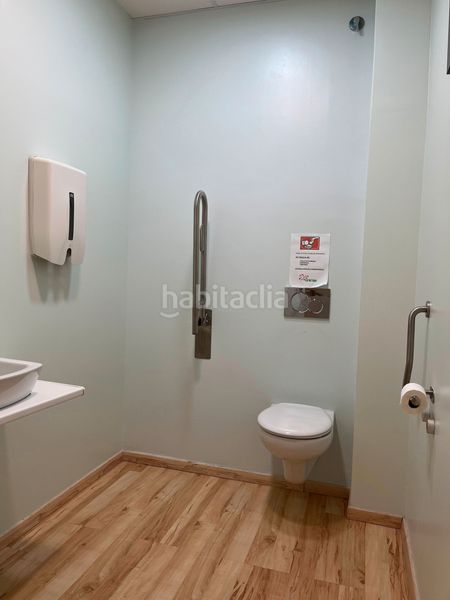 Foto 3540a33e-ba01-40b4-9645-9f6568a8216f. Alquiler oficina  zona centro en Centre Granollers