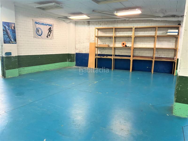 Foto cced7fcc-fa69-48c2-a5ec-658aecfa6fa9. Rent business premise in Berbés - Peritos Vigo