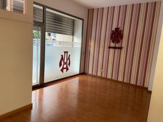 Alquiler Local Comercial en Ra do regueiro 6. Local ideal para despacho profesional