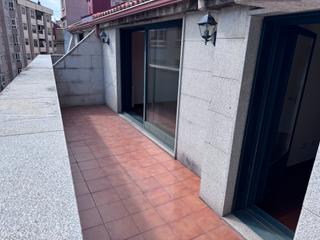 Location Attique  Rúa médico don josé mato. Ático con terraza exterior y plaza de garaje
