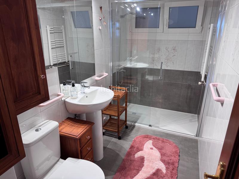 Foto 236cab92-8d20-40e8-a135-be19dd65a237. Rent flat with heating parking in Centro - Areal Vigo