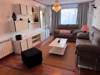 Rent Flat  Rúa do areal. Piso en areal amueblado con dos plazas de garaje