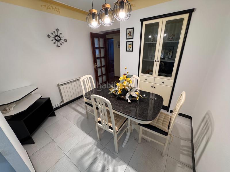 Foto f0b6b6e1-1634-420a-b7f6-95c7daa028e0. Rent flat with heating parking in Centro - Areal Vigo