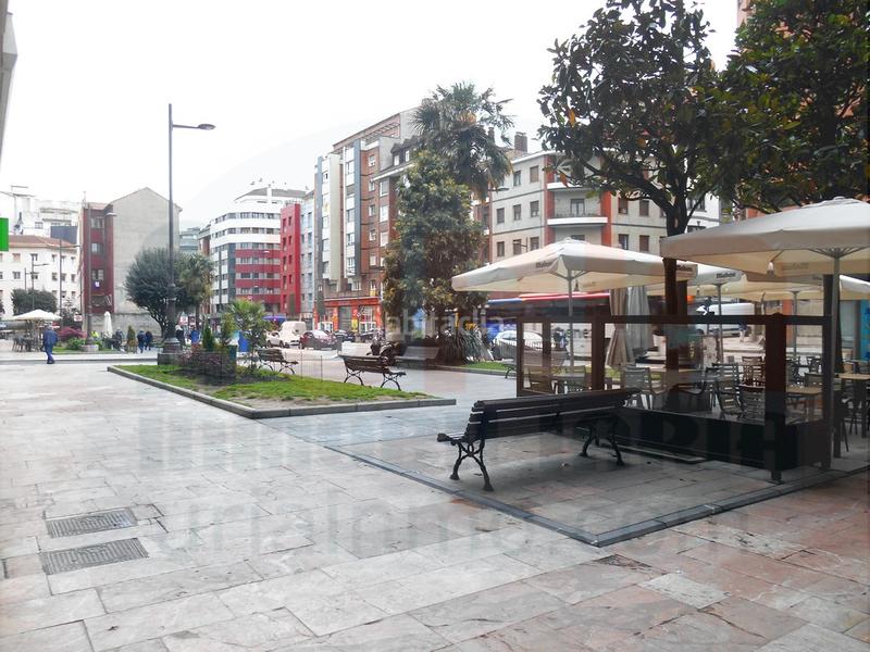 Foto 173e67d7-314e-477a-ba54-0958cd00cd84. Lloguer local comercial a Milán - Pumarín Oviedo
