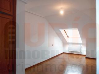 Duplex  Calle fuente de la plata. Duplex de cuatro habitaciones, garaje y trastero